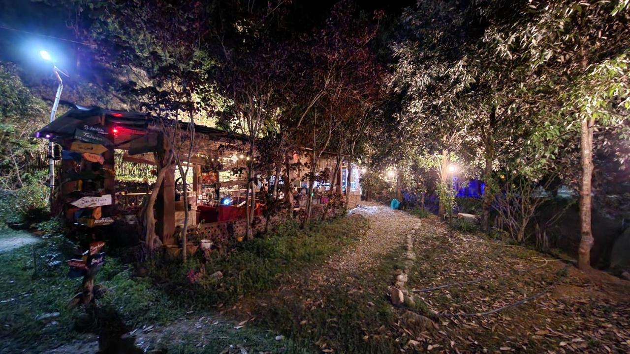 Hobo Huts By The Riverside Panuānaula Kültér fotó